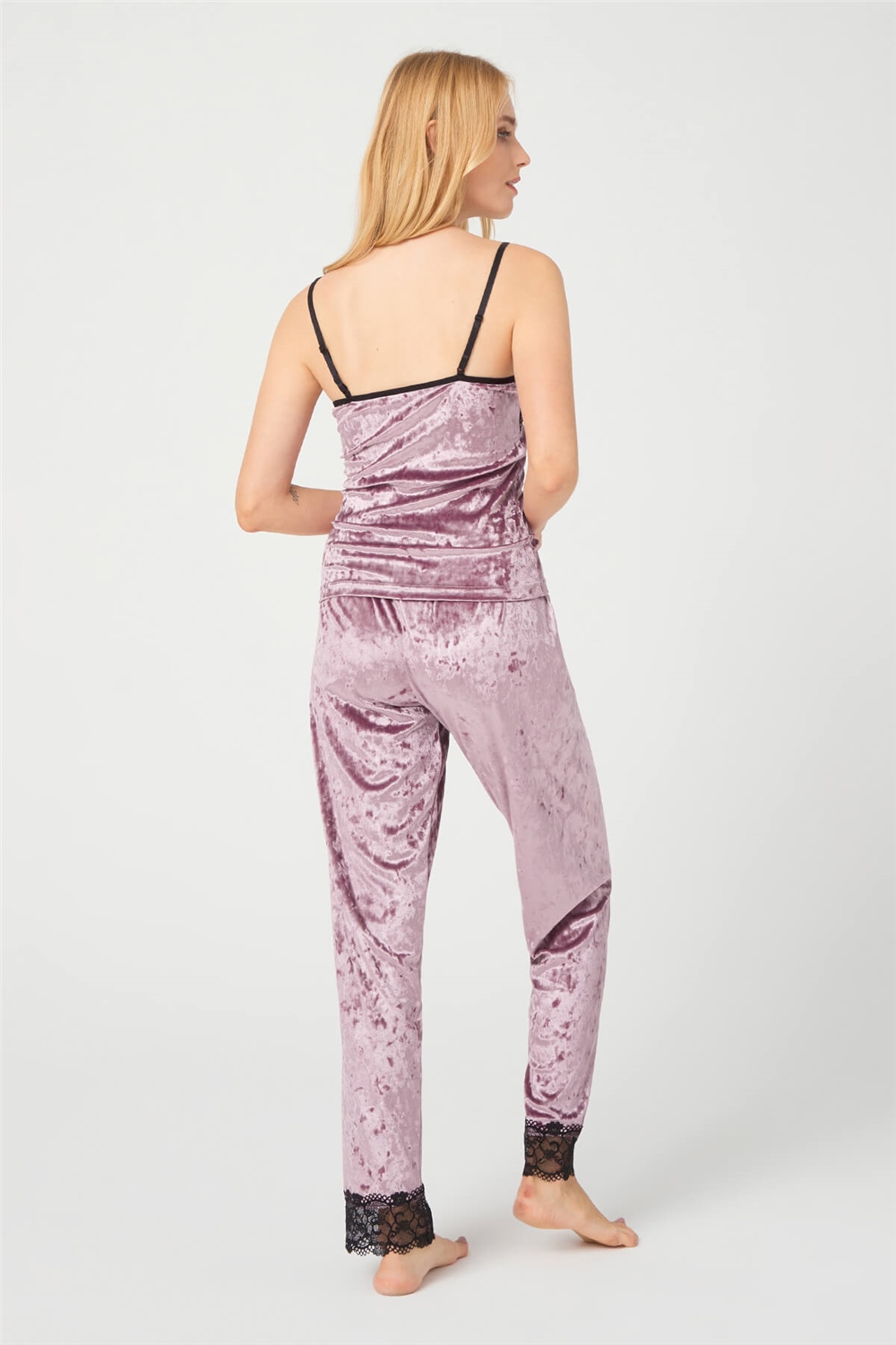 velvet-pajama-set-with-lace-detail-ch1500-powder-1-1